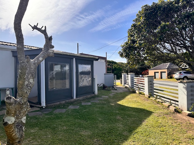 To Let 1 Bedroom Property for Rent in Kidds Beach Eastern Cape